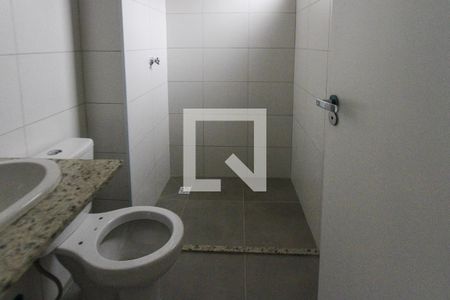 Banheiro de apartamento para alugar com 1 quarto, 31m² em Parque da Vila Prudente, São Paulo