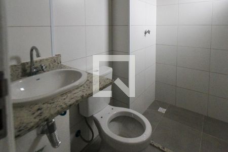 Banheiro de apartamento para alugar com 1 quarto, 31m² em Parque da Vila Prudente, São Paulo