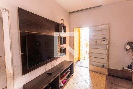 Sala de casa à venda com 3 quartos, 172m² em Paraíso, Belo Horizonte