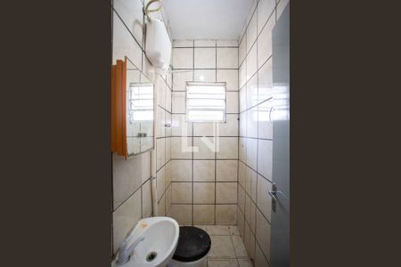 Banheiro de casa para alugar com 1 quarto, 45m² em Casa Grande, Diadema