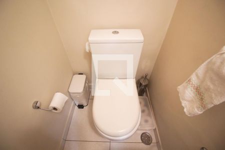 Lavabo 1 de casa à venda com 3 quartos, 360m² em Vila Nova Conceição, São Paulo