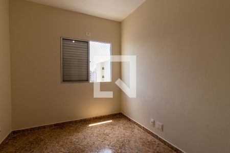 Suíte de apartamento para alugar com 3 quartos, 77m² em Vila Itapura, Campinas