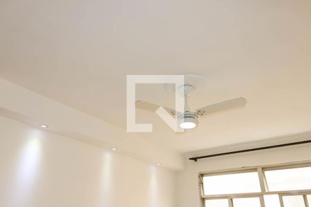 Sala de apartamento à venda com 3 quartos, 68m² em Lins de Vasconcelos, Rio de Janeiro