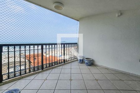 Sala/ Varanda de apartamento para alugar com 4 quartos, 217m² em Pitangueiras, Guarujá