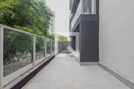 Varanda de kitnet/studio à venda com 1 quarto, 52m² em Pinheiros, São Paulo