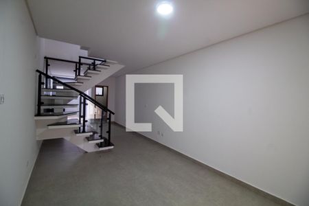 Sala de casa à venda com 3 quartos, 100m² em Jardim Aeroporto, São Paulo