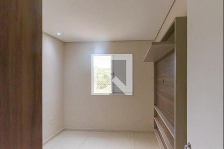 Quarto 2 de apartamento para alugar com 2 quartos, 44m² em Jardim do Lago Continuação, Campinas