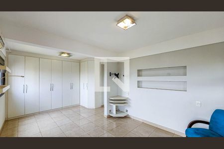 Suíte 1 de apartamento para alugar com 2 quartos, 70m² em Alphaville, Barueri