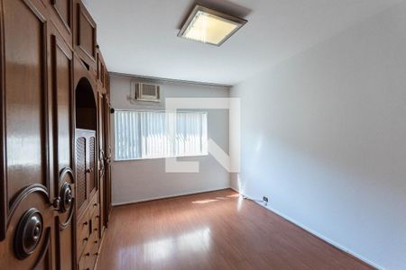 Suíte de apartamento para alugar com 3 quartos, 157m² em Grajaú, Rio de Janeiro