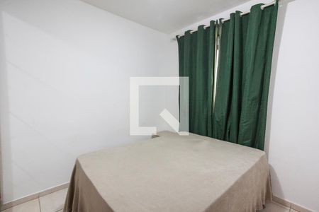 Quarto 1 de apartamento para alugar com 2 quartos, 45m² em Gávea, Uberlândia