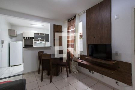 Sala de apartamento para alugar com 2 quartos, 45m² em Gávea, Uberlândia