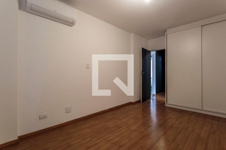 Quarto  de apartamento para alugar com 2 quartos, 95m² em Jardim Europa, São Paulo