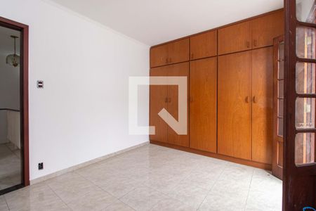 Quarto 2 de casa à venda com 3 quartos, 340m² em Jardim Vila Mariana, São Paulo