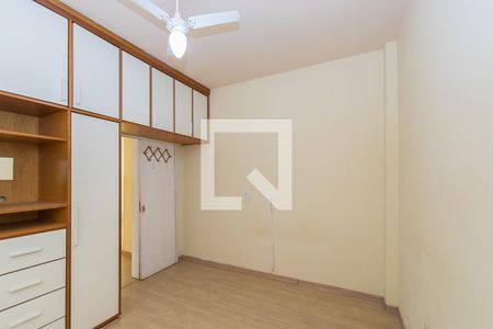 Quarto 1 de apartamento para alugar com 2 quartos, 70m² em Bonsucesso, Rio de Janeiro