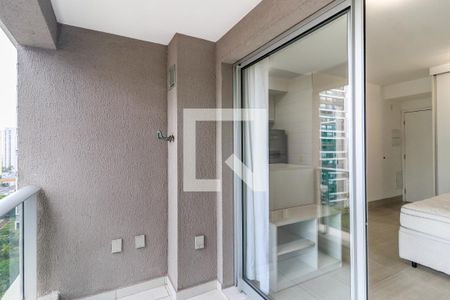 Varanda de kitnet/studio para alugar com 1 quarto, 33m² em Itaim Bibi, São Paulo