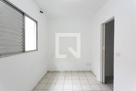 Quarto 1 de casa para alugar com 2 quartos, 80m² em Vila Carrão, São Paulo