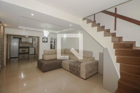 Sala de casa de condomínio para alugar com 2 quartos, 120m² em Morro Santana, Porto Alegre