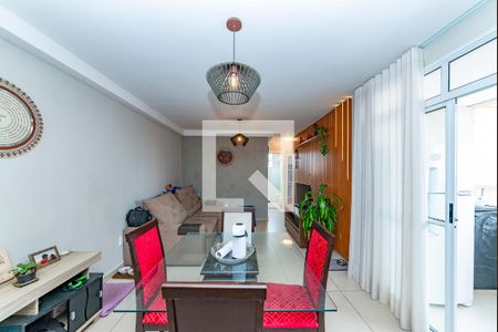 Sala de apartamento à venda com 3 quartos, 76m² em Nova Suíça, Belo Horizonte