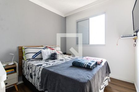 Quarto 1 de apartamento para alugar com 2 quartos, 48m² em Jardim Santa Emilia, São Paulo