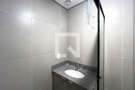 Banheiro de kitnet/studio à venda com 1 quarto, 26m² em Vila Mariana, São Paulo