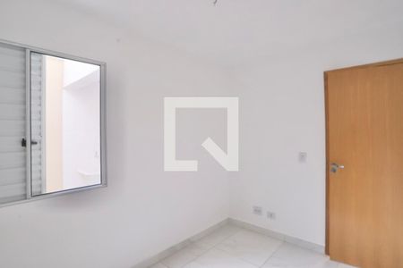 Quarto 2 de apartamento para alugar com 2 quartos, 46m² em Vila Invernada, São Paulo