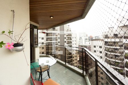 Varanda de apartamento à venda com 3 quartos, 143m² em Moema, São Paulo