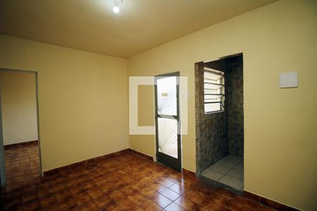 Sala de casa para alugar com 2 quartos, 73m² em Vaz Lobo, Rio de Janeiro