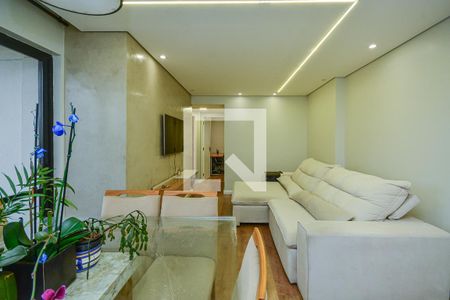 Sala de apartamento para alugar com 3 quartos, 71m² em Jardim Luanda, São Paulo