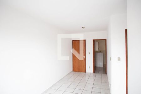 Sala de apartamento para alugar com 2 quartos, 45m² em Sagrada Família, Belo Horizonte