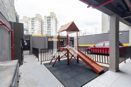 Apartamento para alugar com 26m², 2 quartos e sem vaga Apartamento para alugar com 26m², 2 quartos e sem vagaÁrea comum - Playground