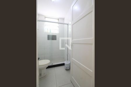 Banheiro social de apartamento para alugar com 1 quarto, 51m² em Humaitá, Rio de Janeiro