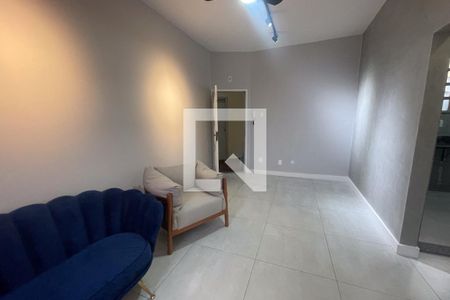 Sala de casa para alugar com 2 quartos, 50m² em Jardim Vinte E Cinco de Agosto, Duque de Caxias