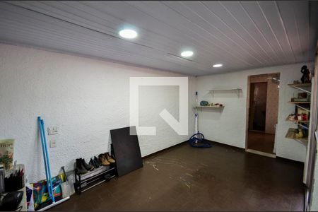 Sala de casa para alugar com 2 quartos, 81m² em Sampaio, Rio de Janeiro