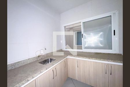Apartamento para alugar com 200m², 3 quartos e 1 vaga Apartamento para alugar com 200m², 3 quartos e 1 vagaCozinha