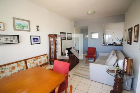 Sala de apartamento à venda com 2 quartos, 61m² em Cristal, Porto Alegre