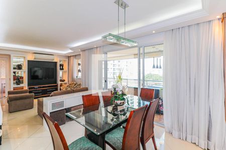 Sala de apartamento para alugar com 2 quartos, 102m² em Santo Amaro, São Paulo