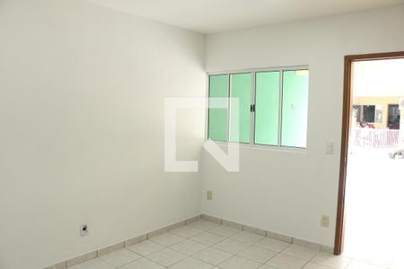 Sala de casa para alugar com 2 quartos, 65m² em Moquetá, Nova Iguaçu