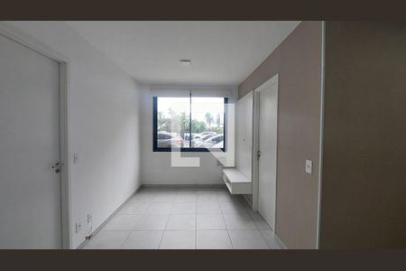 Sala de apartamento para alugar com 2 quartos, 33m² em Jurubatuba, São Paulo