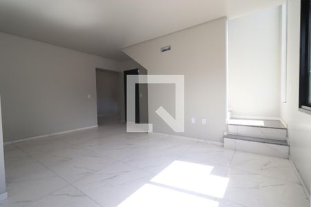 Sala de casa à venda com 3 quartos, 120m² em Boa Vista, Novo Hamburgo