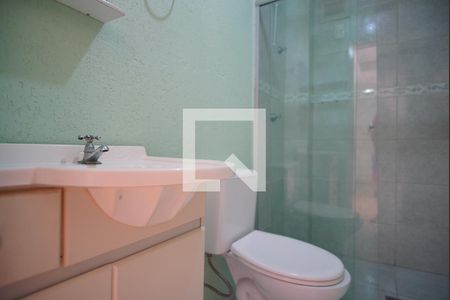 Banheiro Corredor de apartamento para alugar com 1 quarto, 42m² em Jardim Lindóia, Porto Alegre