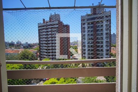 Sala - Varanda de apartamento para alugar com 1 quarto, 42m² em Jardim Lindóia, Porto Alegre