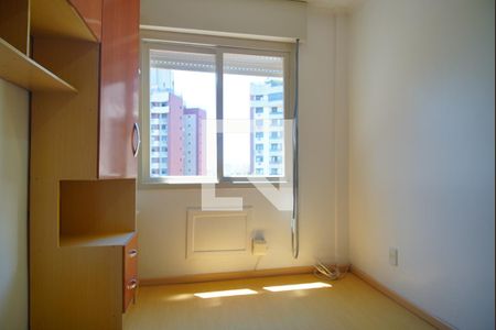 Quarto de apartamento para alugar com 1 quarto, 42m² em Jardim Lindóia, Porto Alegre