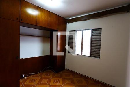 quarto 1 de casa à venda com 3 quartos, 110m² em Jardim Santa Terezinha, Taboão da Serra