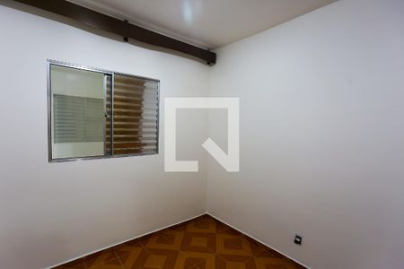 quarto 2 de casa à venda com 3 quartos, 110m² em Jardim Santa Terezinha, Taboão da Serra