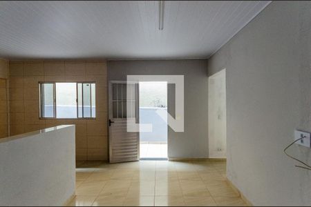 Sala de casa para alugar com 2 quartos, 150m² em Vila Iório, São Paulo