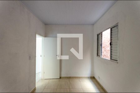 Quarto 1 de casa para alugar com 2 quartos, 150m² em Vila Iório, São Paulo