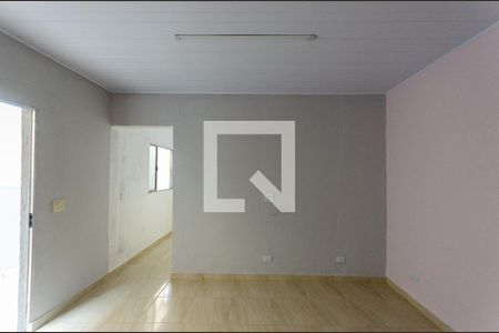 Sala de casa para alugar com 2 quartos, 150m² em Vila Iório, São Paulo