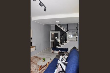  Sala de casa para alugar com 3 quartos, 100m² em Vila Cruz das Almas, São Paulo