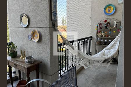 Foto 02 de apartamento à venda com 3 quartos, 140m² em Santo Amaro, São Paulo