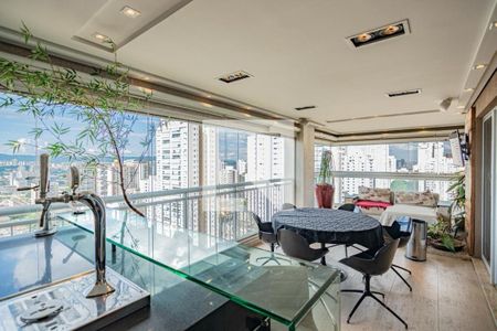 Foto 02 de apartamento à venda com 4 quartos, 206m² em Vila Romana, São Paulo